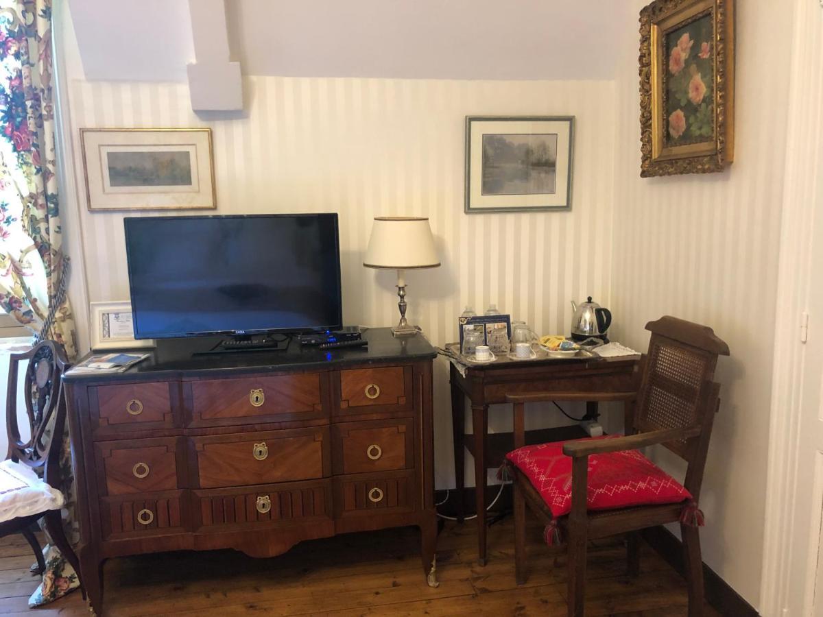 Chambres D'Hotes Chateau De La Croix Chemin Saint-Leger-des-Pres ภายนอก รูปภาพ
